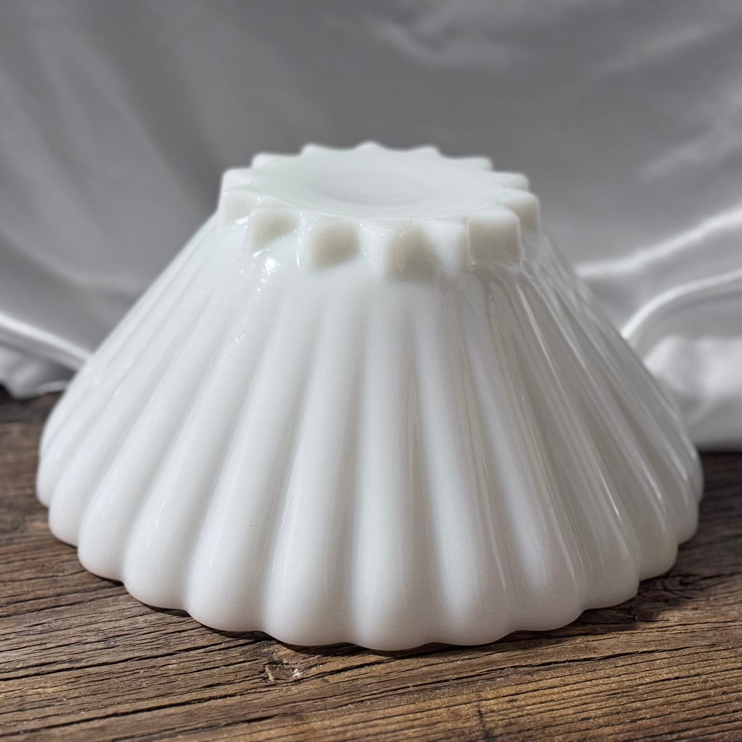 Large Anchor Hocking Milk Glass Serving Bowl