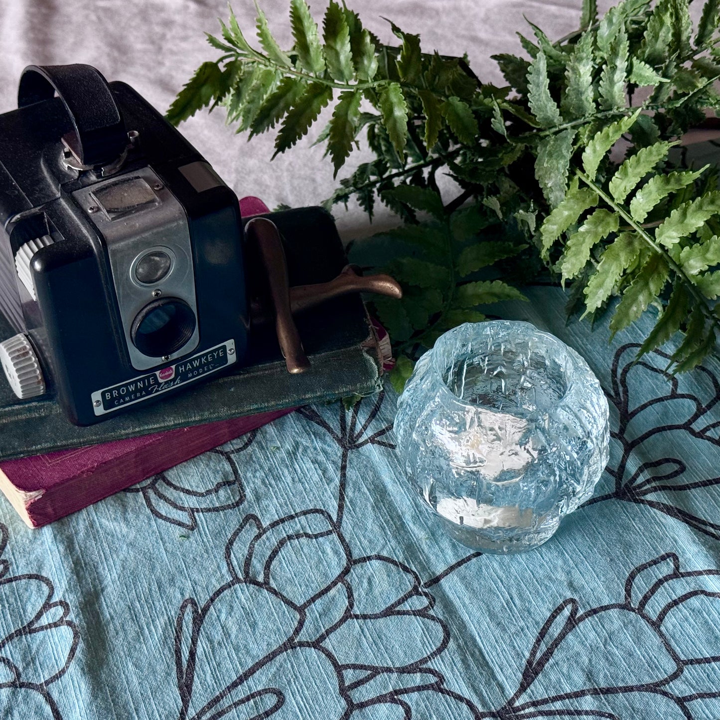 Kosta Boda Snowball Tealight Candle Holder