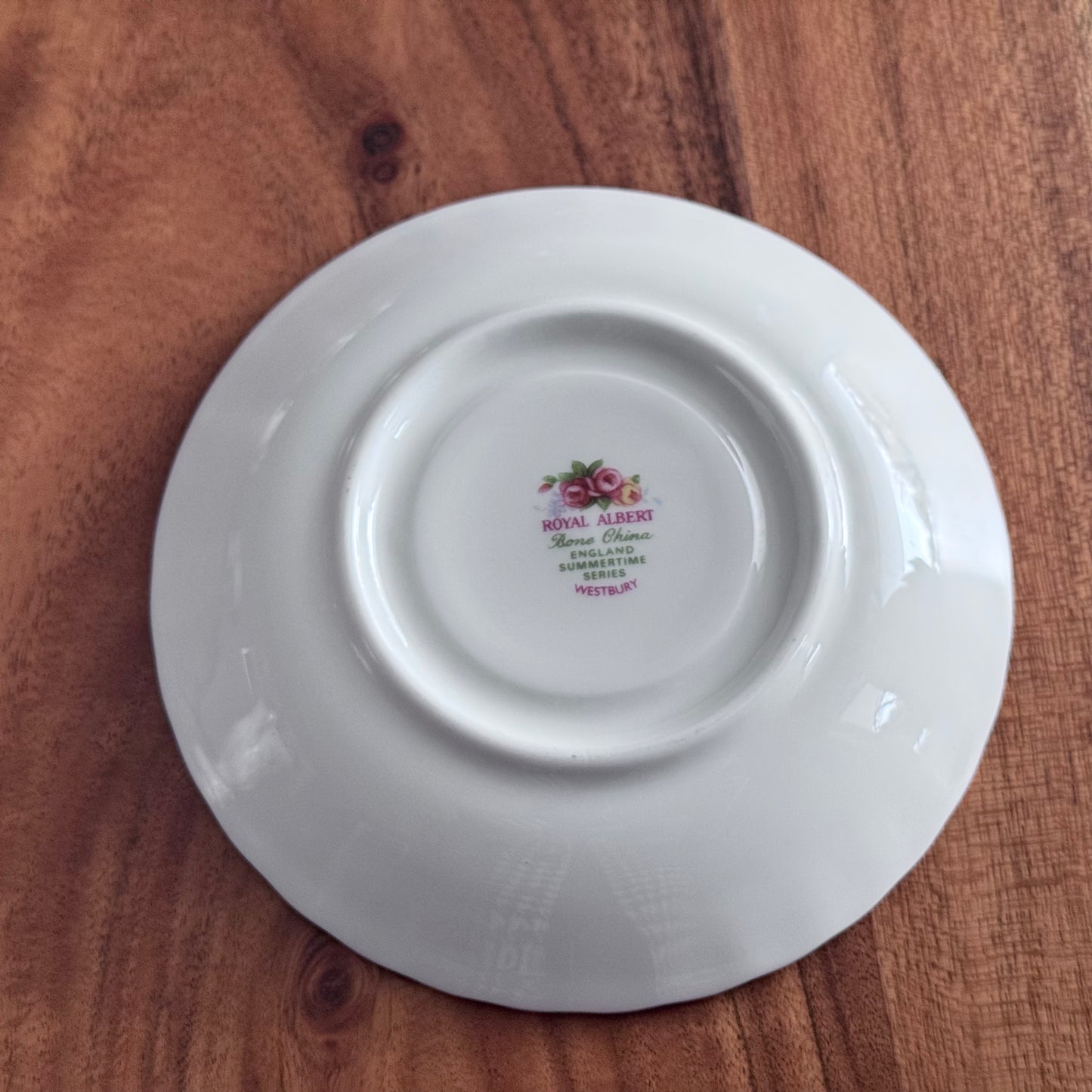Royal Albert 'Westbury' Teacup & Saucer