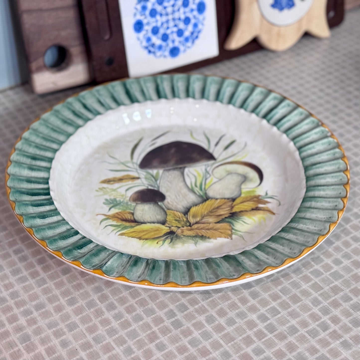 Ceramica Due Torri Mushroom Serving Bowl