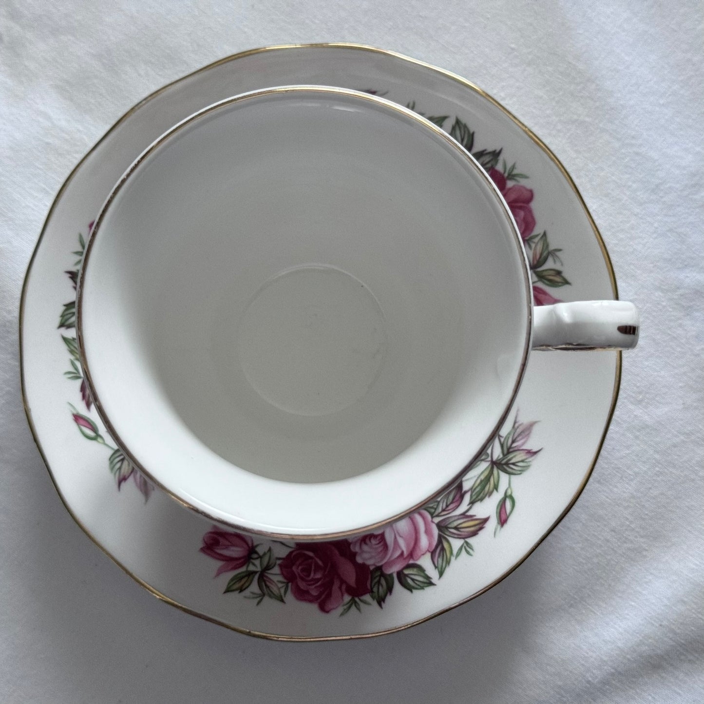 Queen Anne N 8546 Tea Cup and Saucer