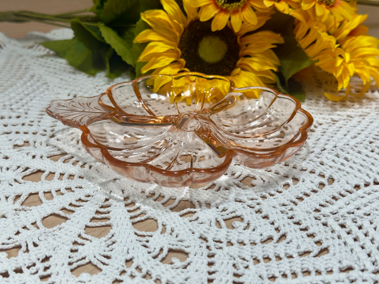 Jeannette 'Doric' Pink Depression Glass Clover Candy Dish