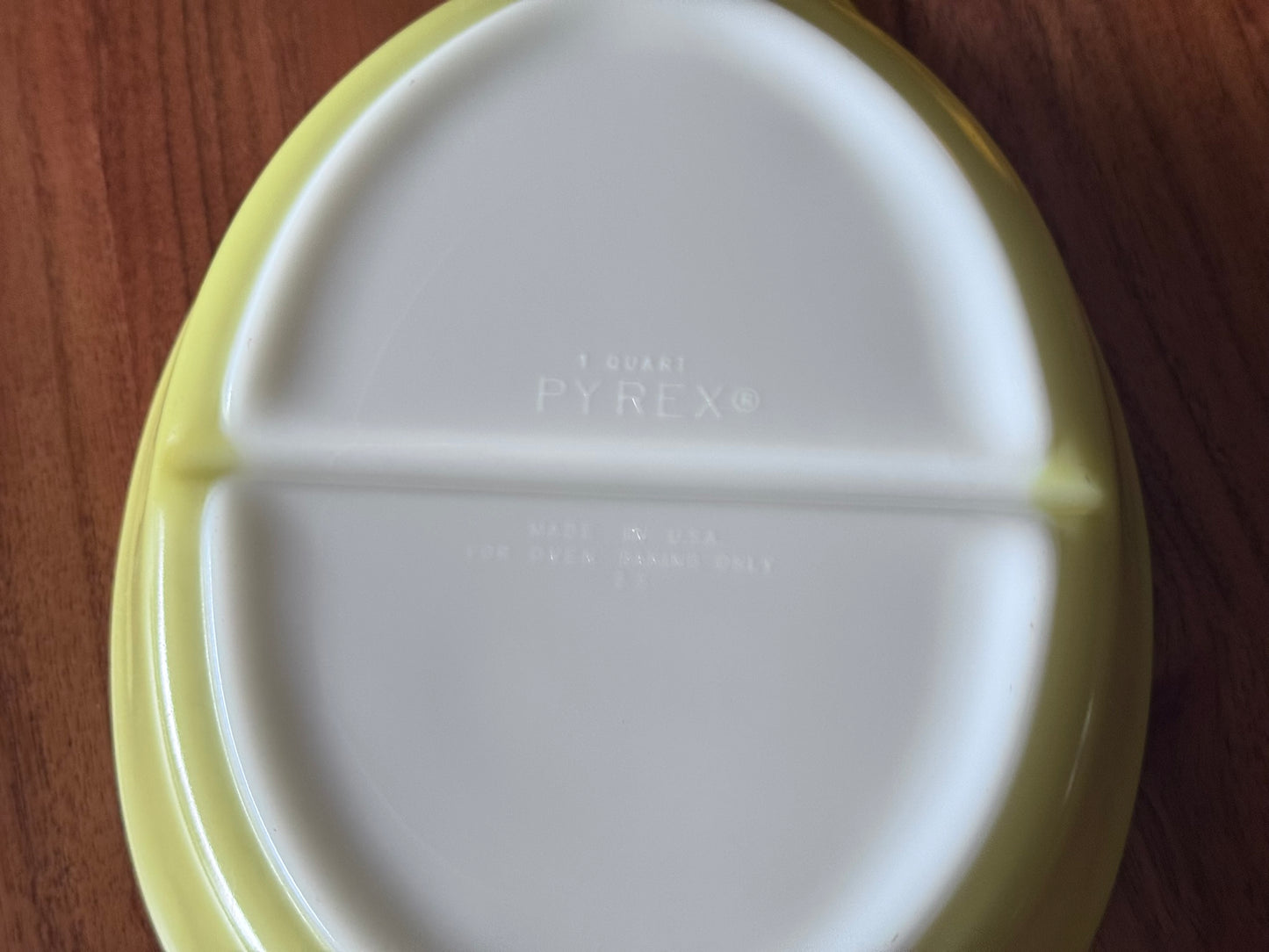 Pyrex 1 QT Yellow Divided Casserole Dish