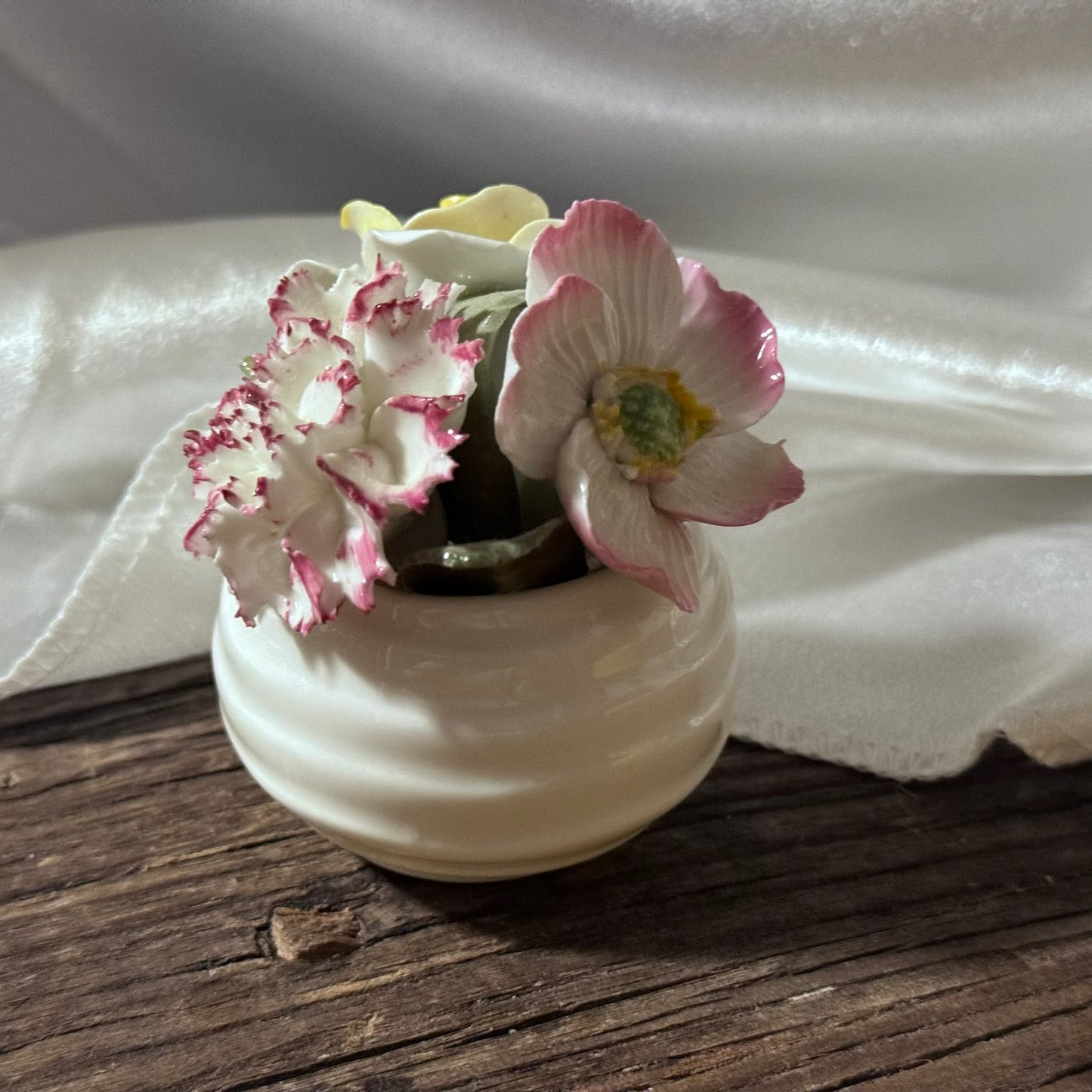 Hand Made Radnor Porcelain Flower Bouquet Staffordshire England