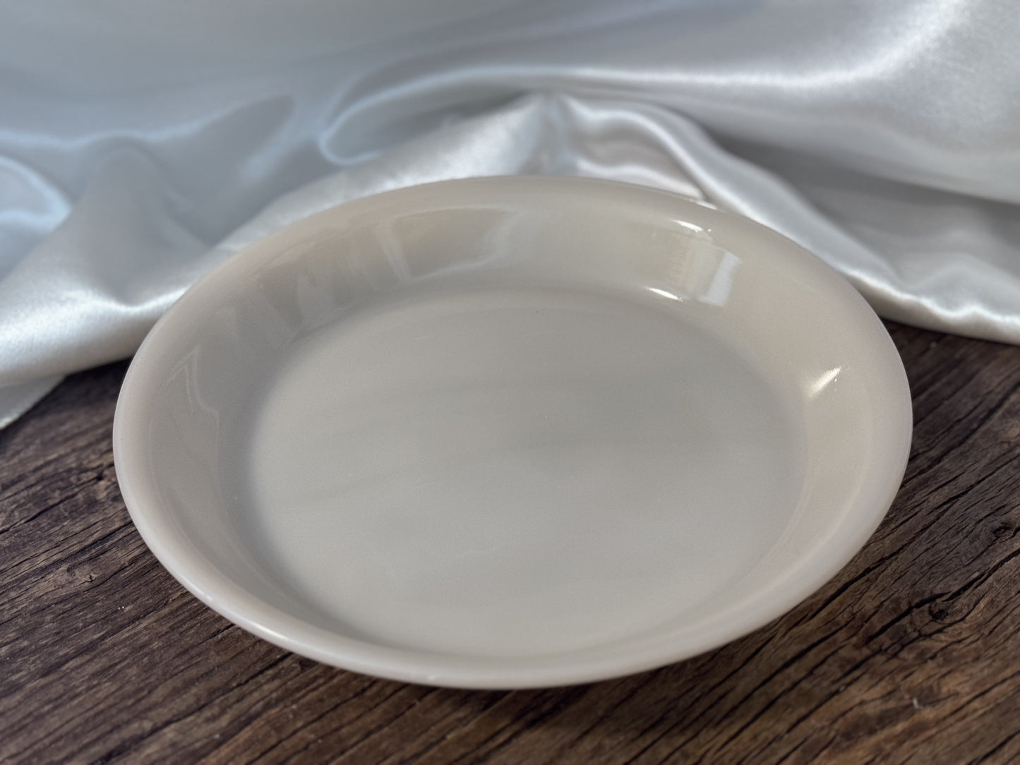 Anchor Hocking Fire King Ivory Milk Glass Pie Plate