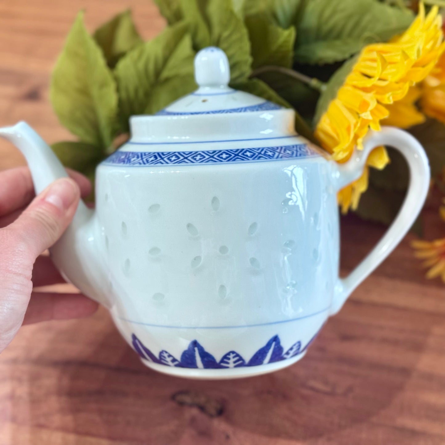 Chinese Jingdezhen Zhi Rice Eye Blue & White Teapot