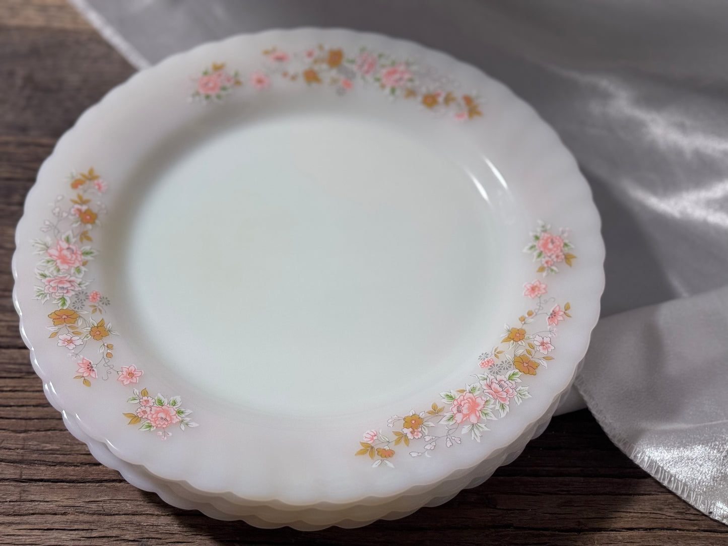Indopal Milk Glass Dinner and Dessert Plates