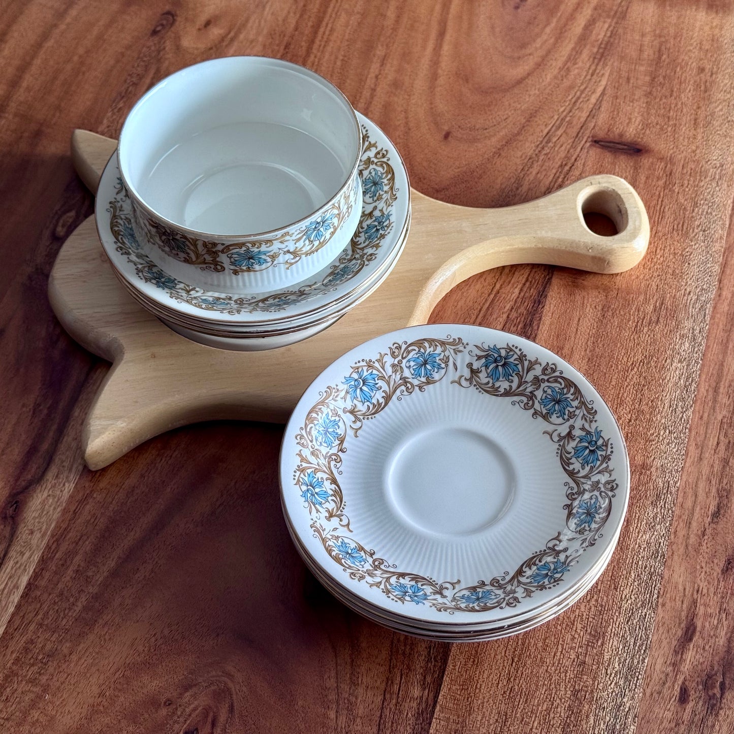 Royal Standard Bone China Saucers & Sugar Dish