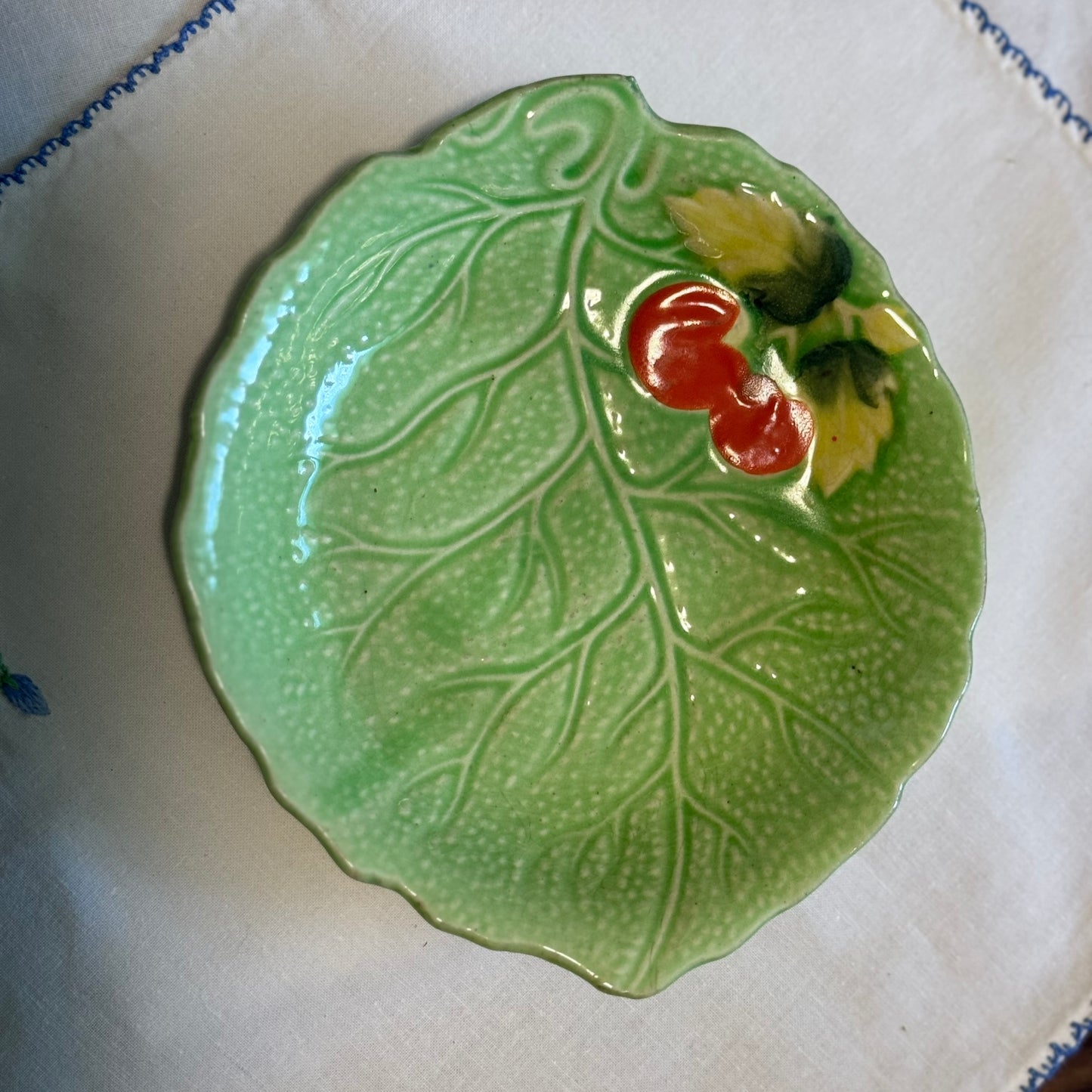 Tomato Tea Pot & Tomato Leaf Plate