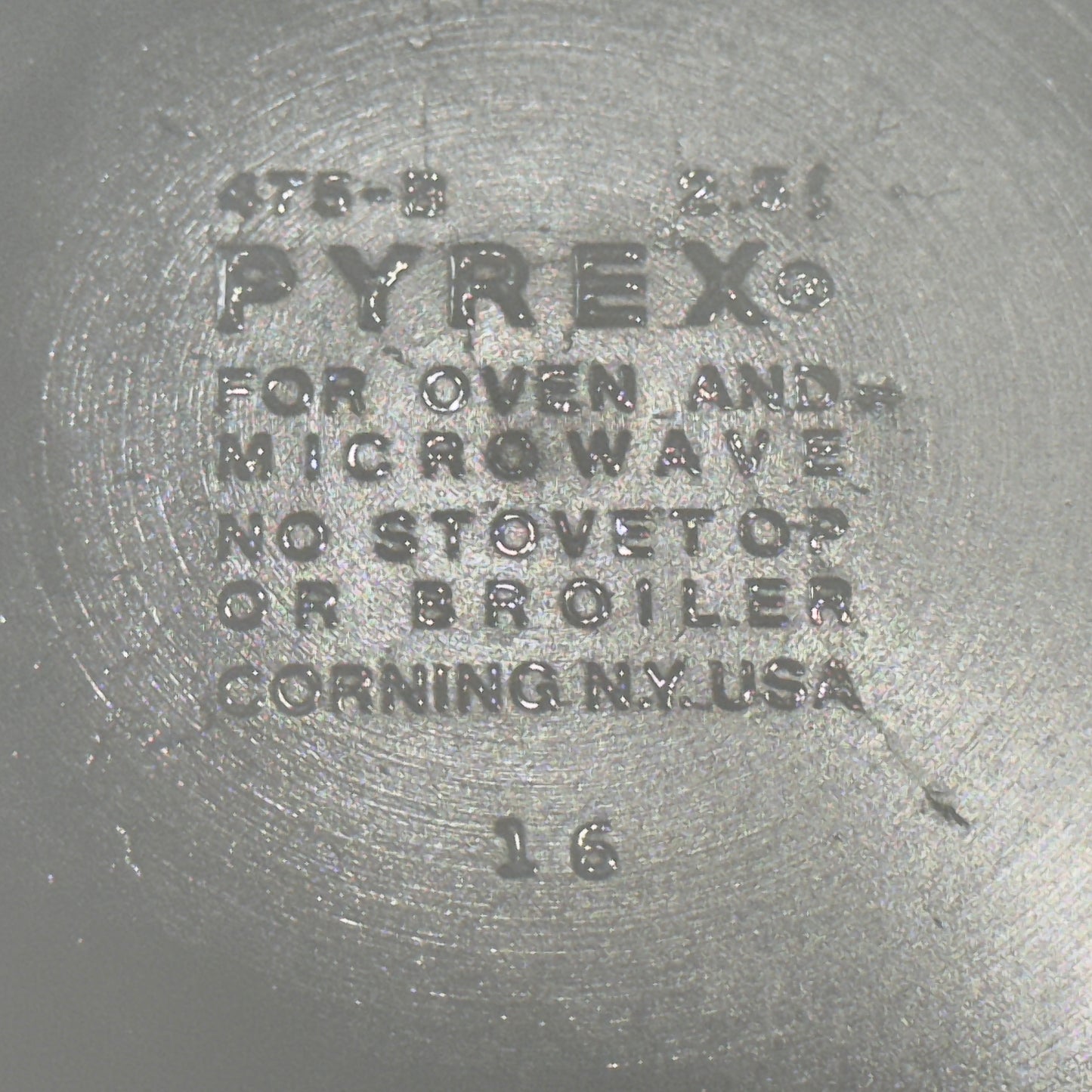 PYREX 475-B 2.5L Colonial Mist Round Casserole Dish