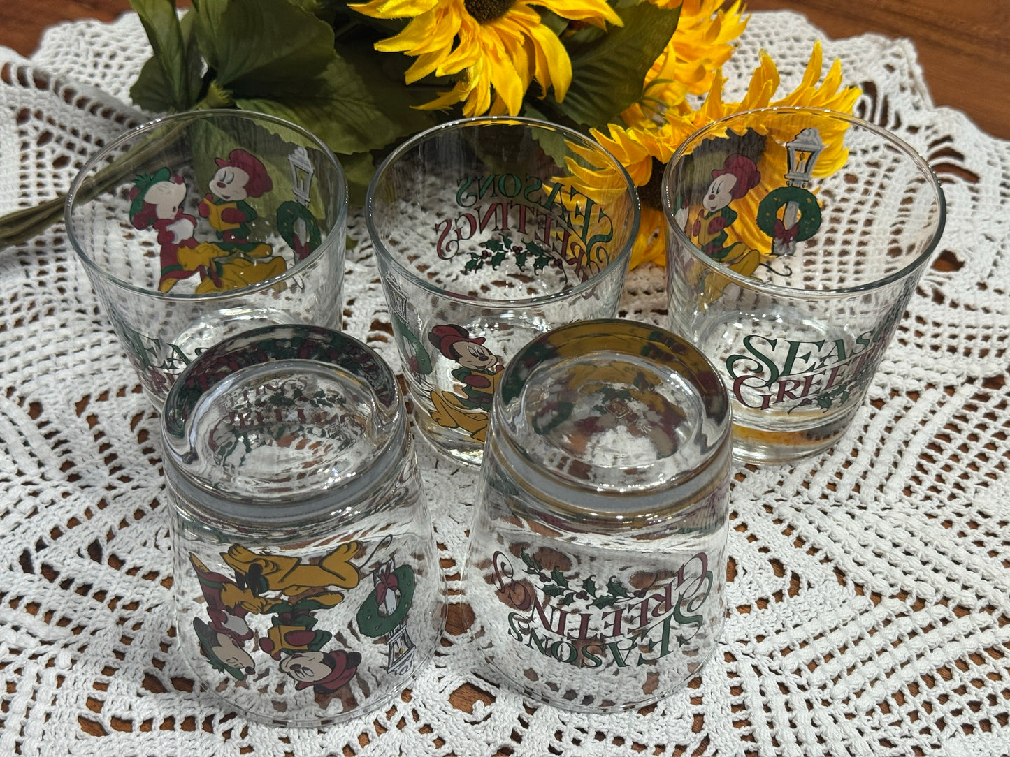 Anchor Hocking Disney Mickey And Friends "Seasons Greetings" Christmas Glasses
