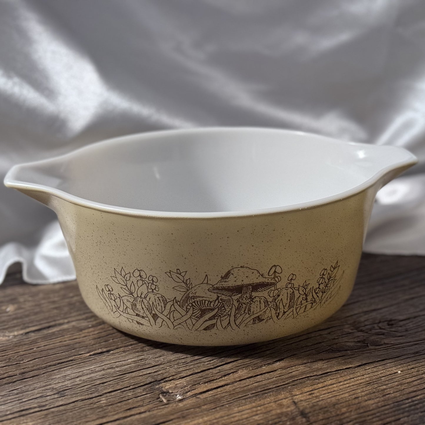 Pyrex Mushroom Forest Fancies 2.5 & 1.5 L & 1L Casserole Dishes