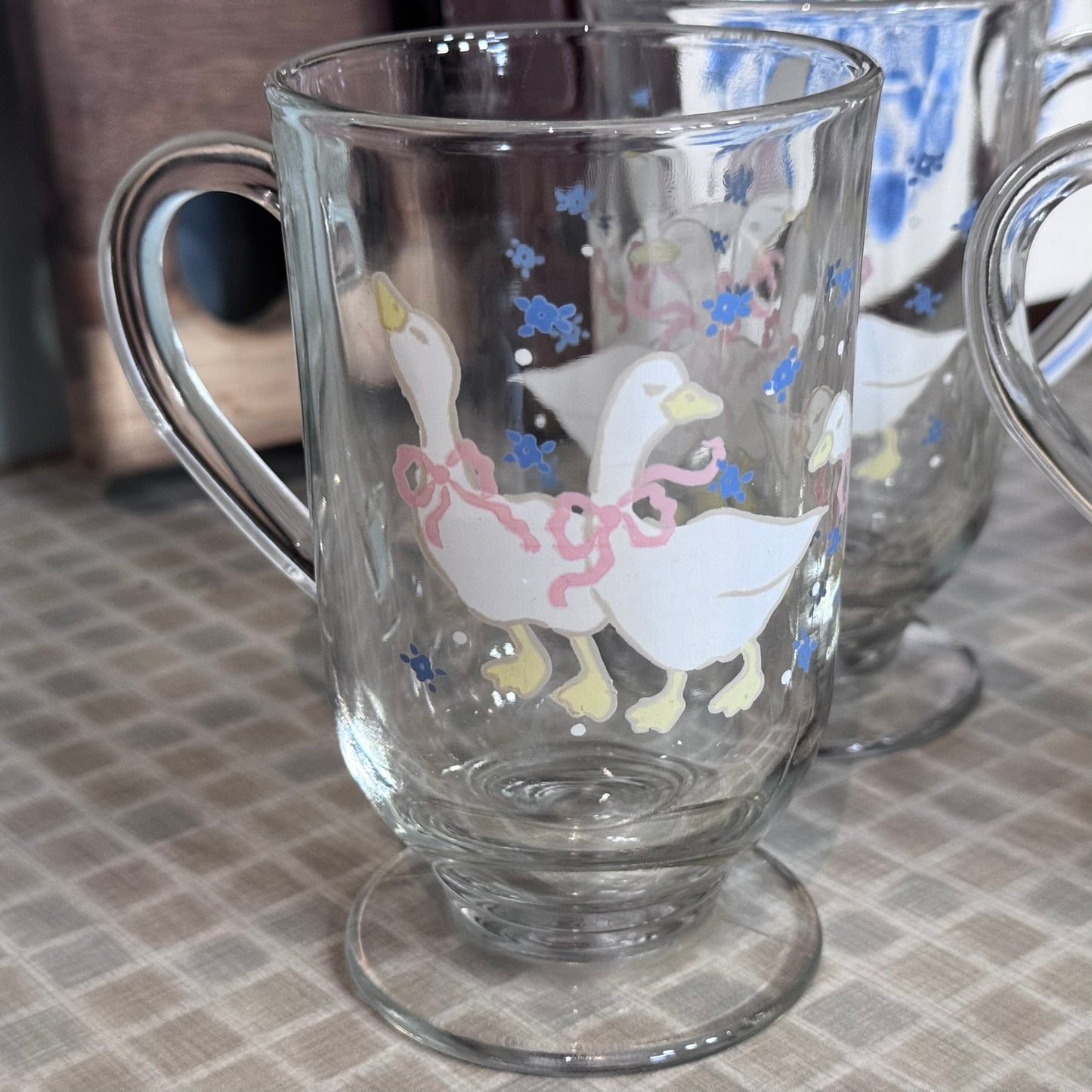 Libby of Canada Handles Geese Glass Mugs