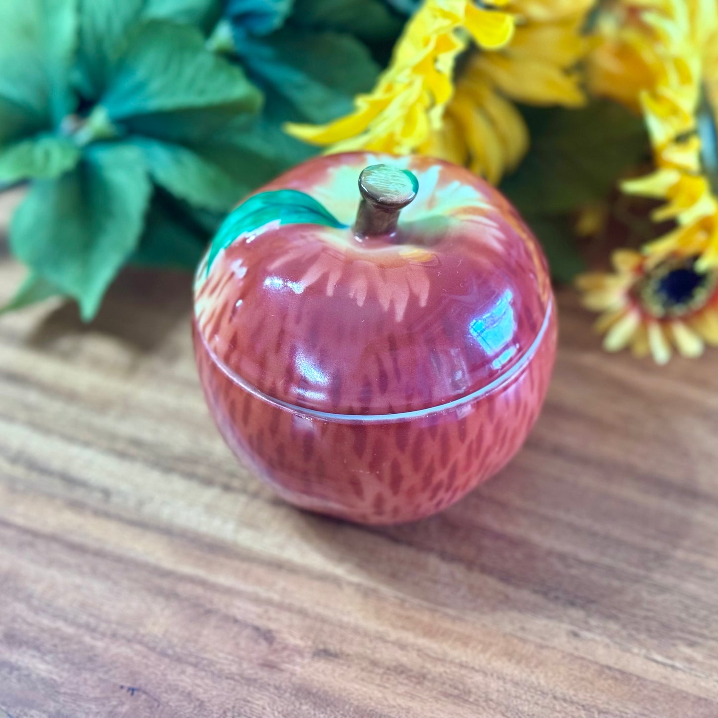 Vintage Czechoslovakia Porcelain Apple Box