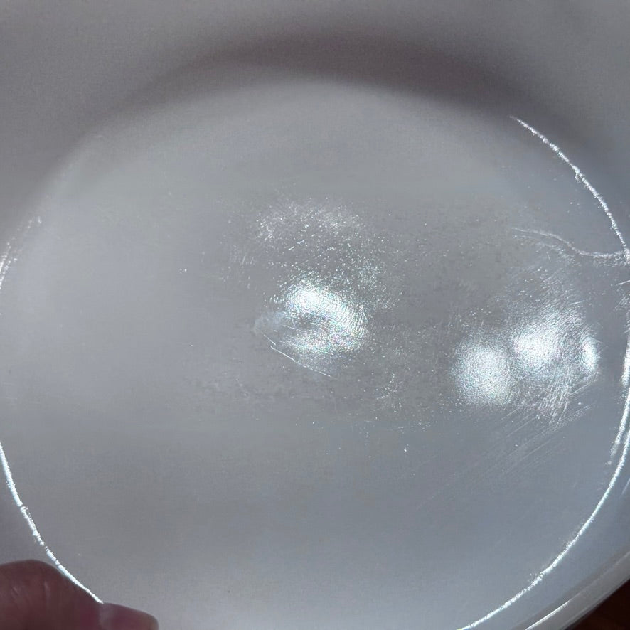 Dynaware Pyr-O-Rey Round Milk Glass Casserole Dish