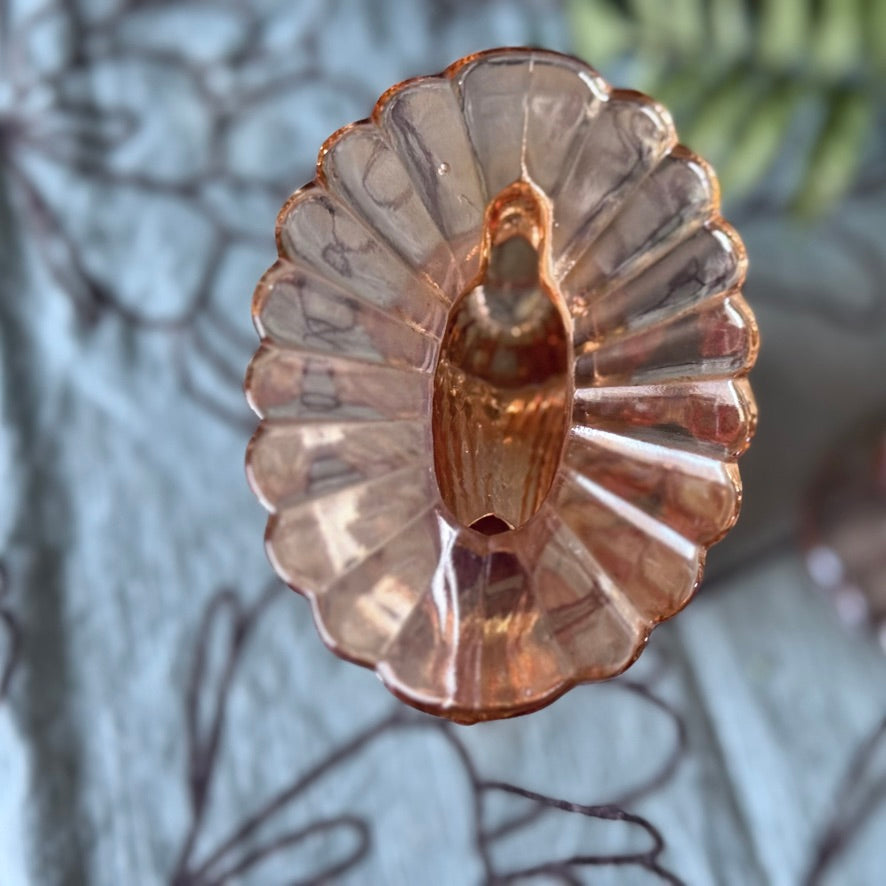 Jeannette Glass/Carnival Glass Marigold Iridescent Cornucopia Horn Flower Vase