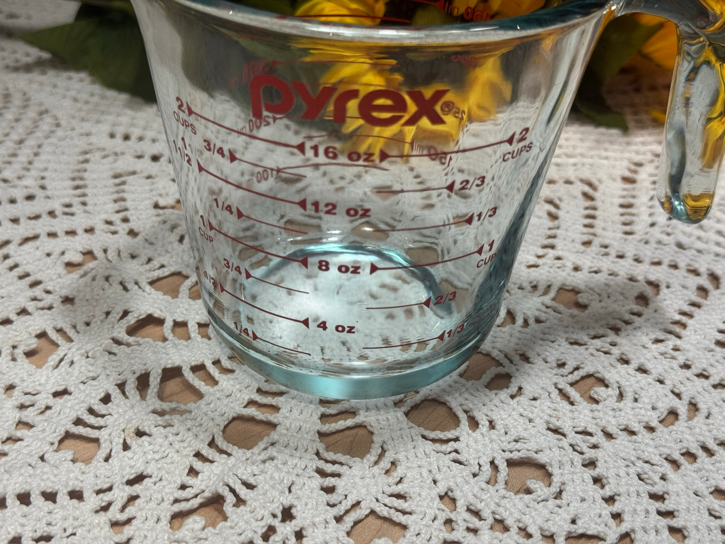 PYREX 2 Cup Glass Measuring Cup