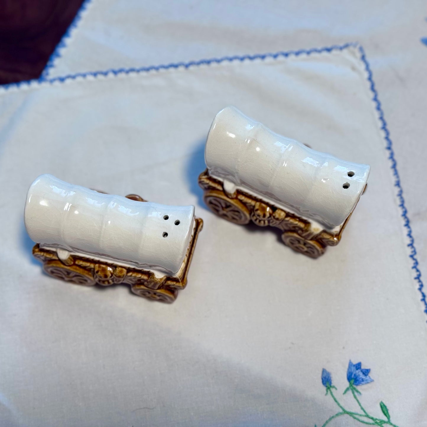 Vintage Covered Wagon Salt & Pepper Set