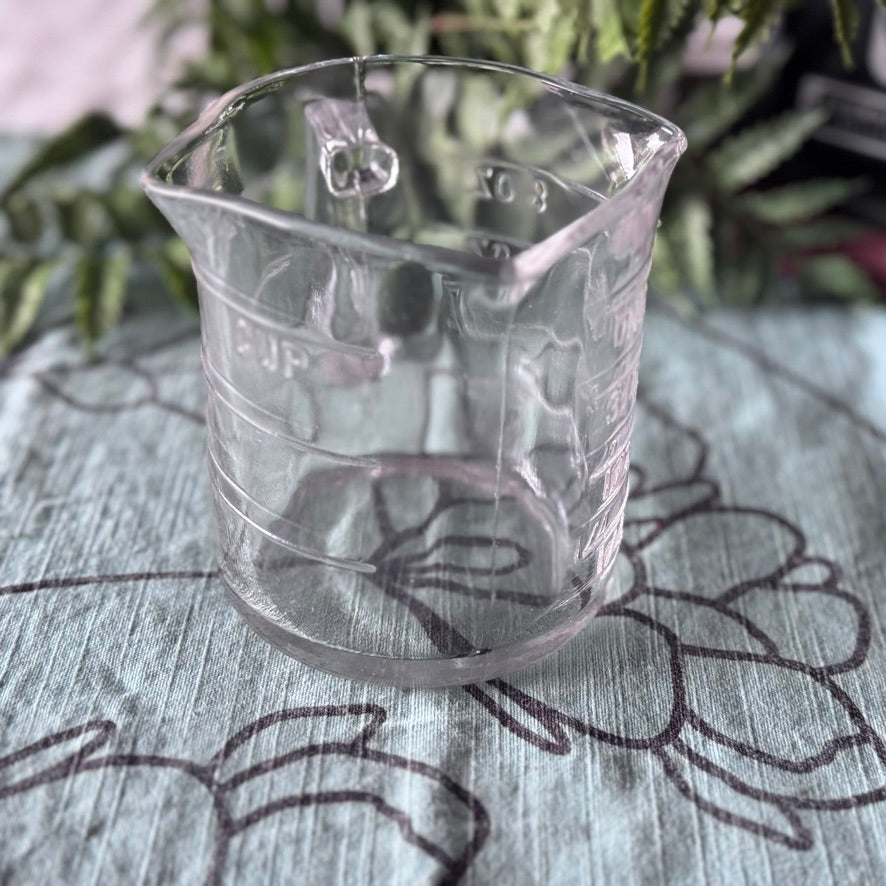 Vintage Dominion Glass 3 Spout Measuring Cup