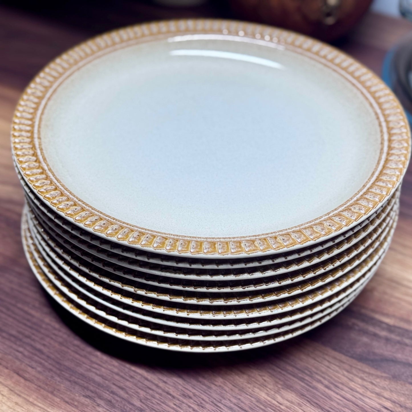 SUNMARC Micro Serve Stoneware Dish Set