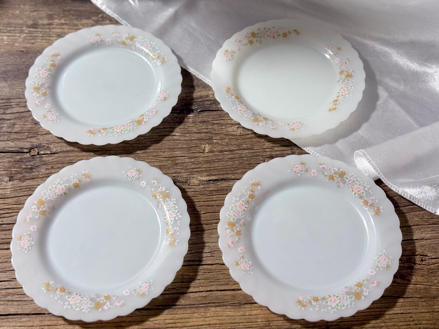 Indopal Milk Glass Dinner and Dessert Plates