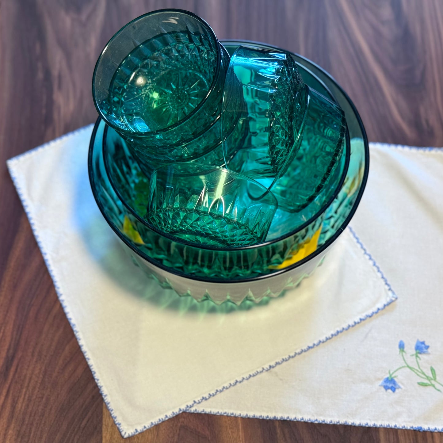 Arcoroc Emerald Green Serving Bowl Set