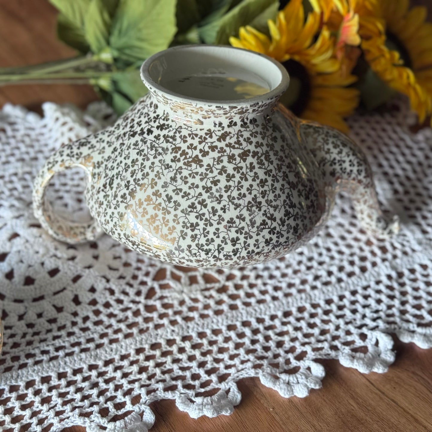 Empire England Gold Clover Teapot