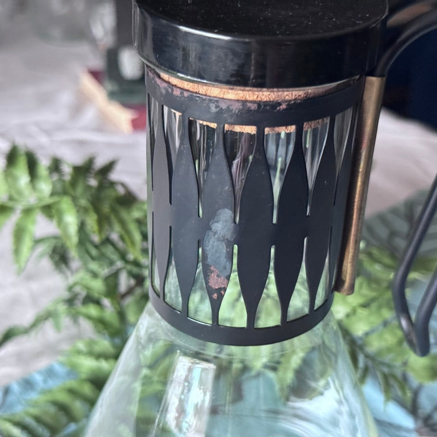 Pyrex Beverage Server with Cork Lid