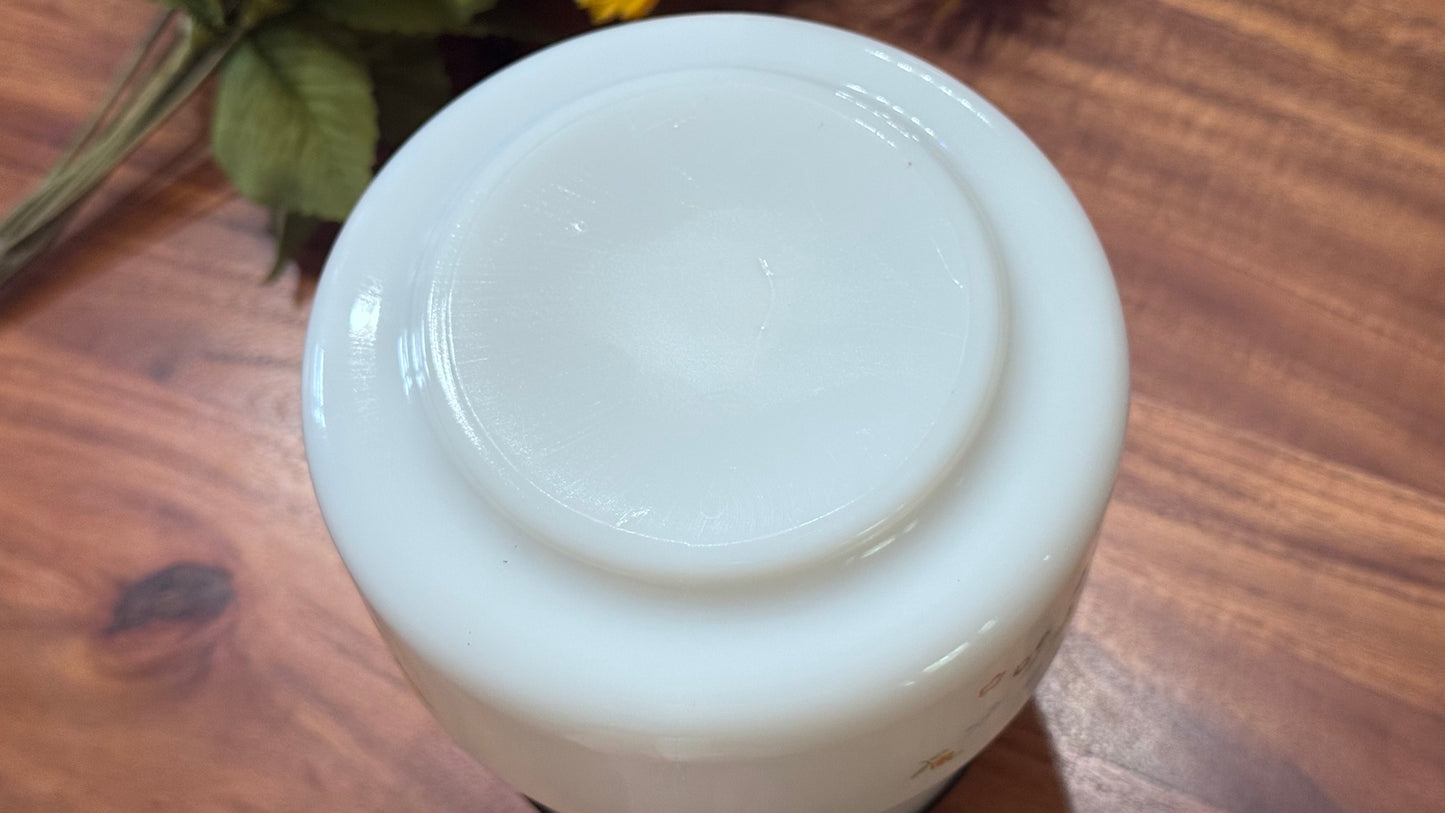Arcopal France 'Victoria' Milk Glass Coffee Carafe