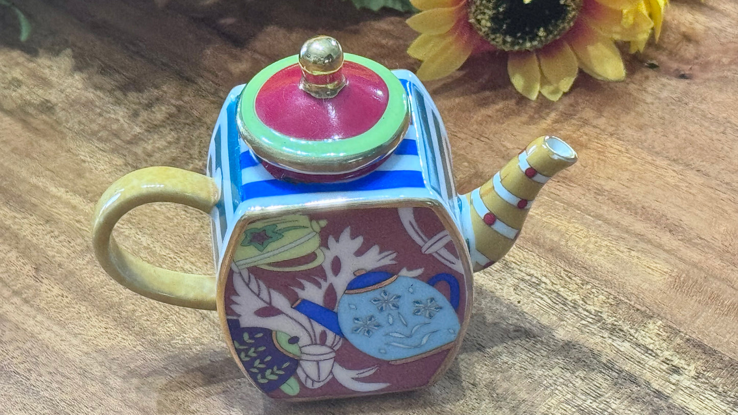 Vivian Chan Collectable Mini Decorative Teapot