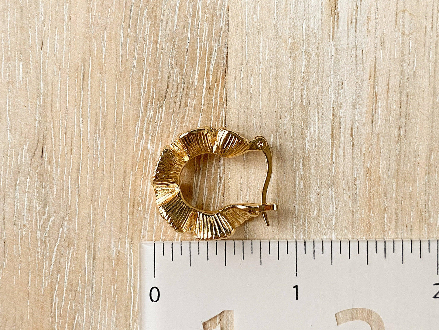 Ruffle Hoops