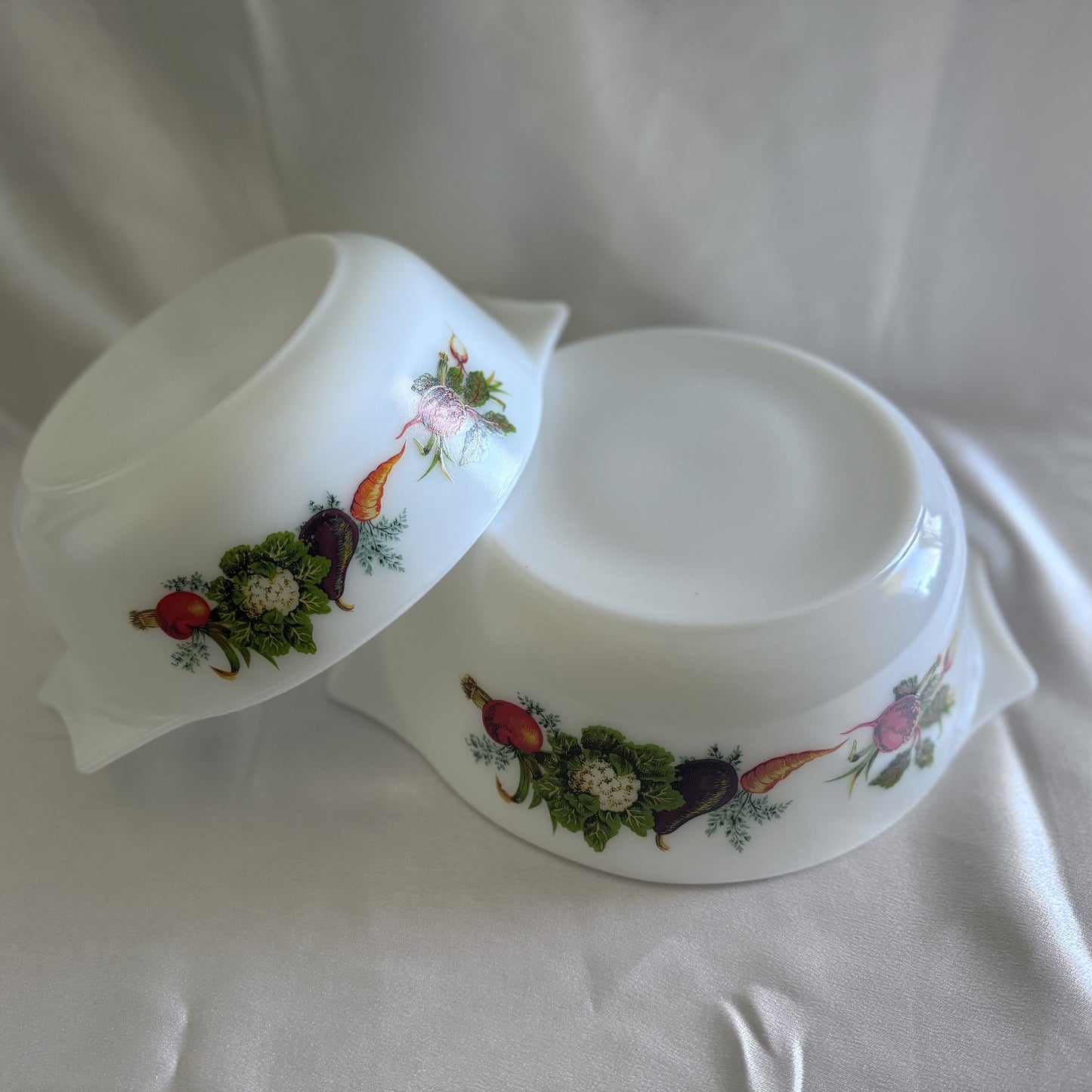Vintage Pyrex Nesting Casserole Dish