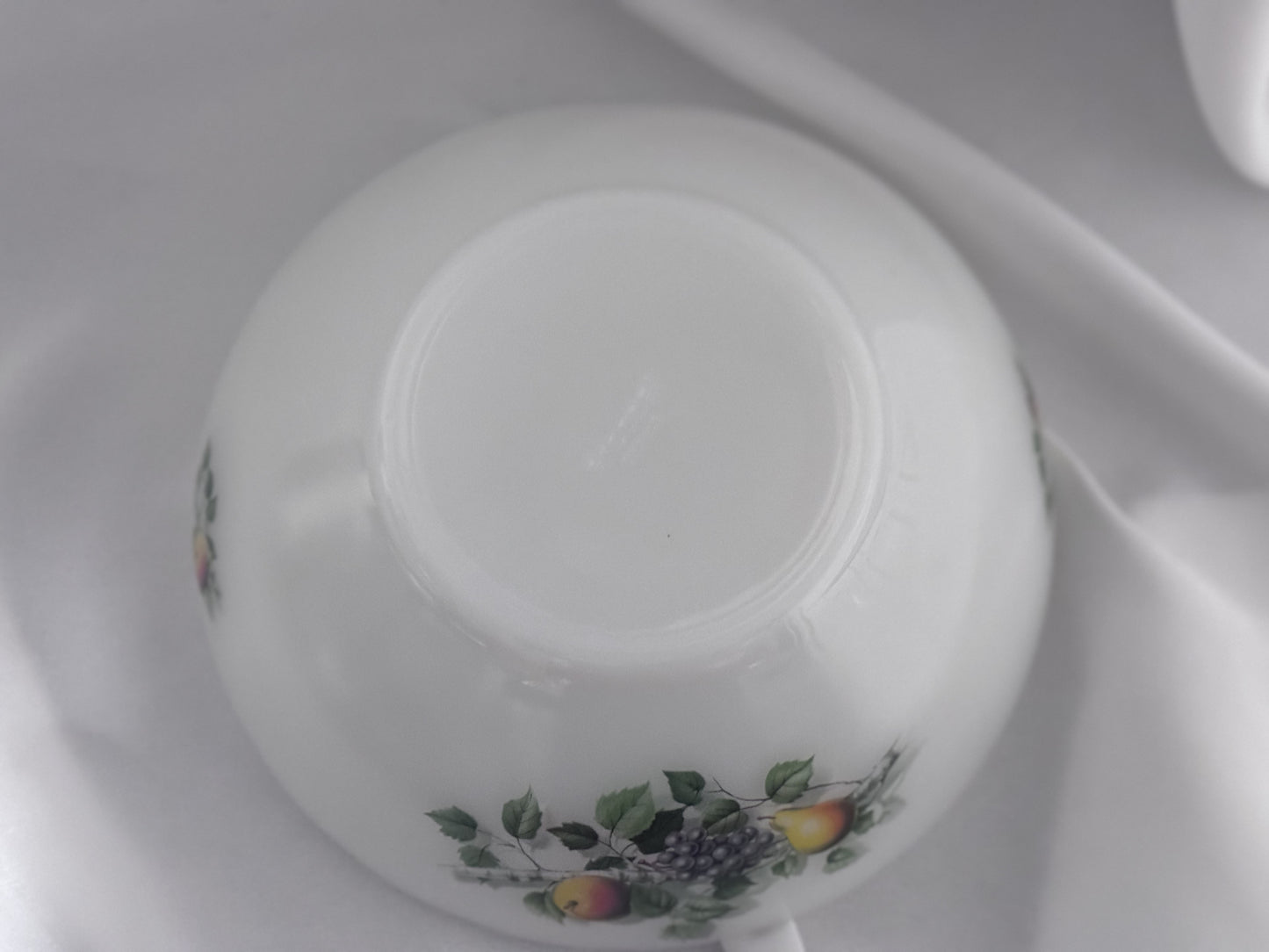 Arcopal Serving Bowl