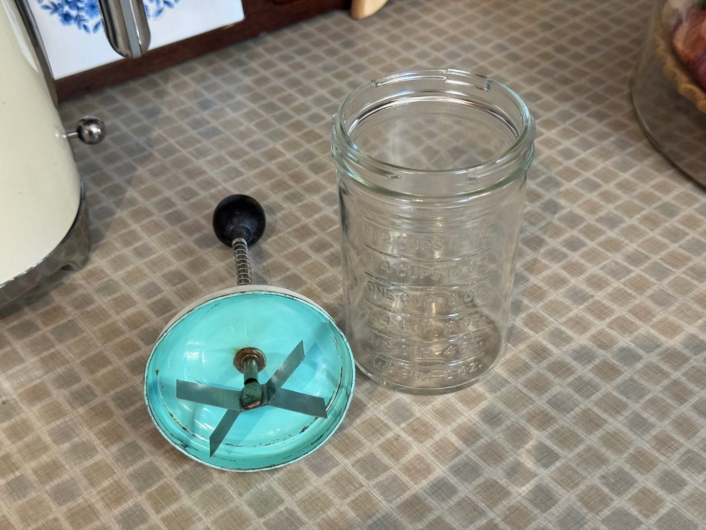 Vintage Androck Glass Hand Chopper