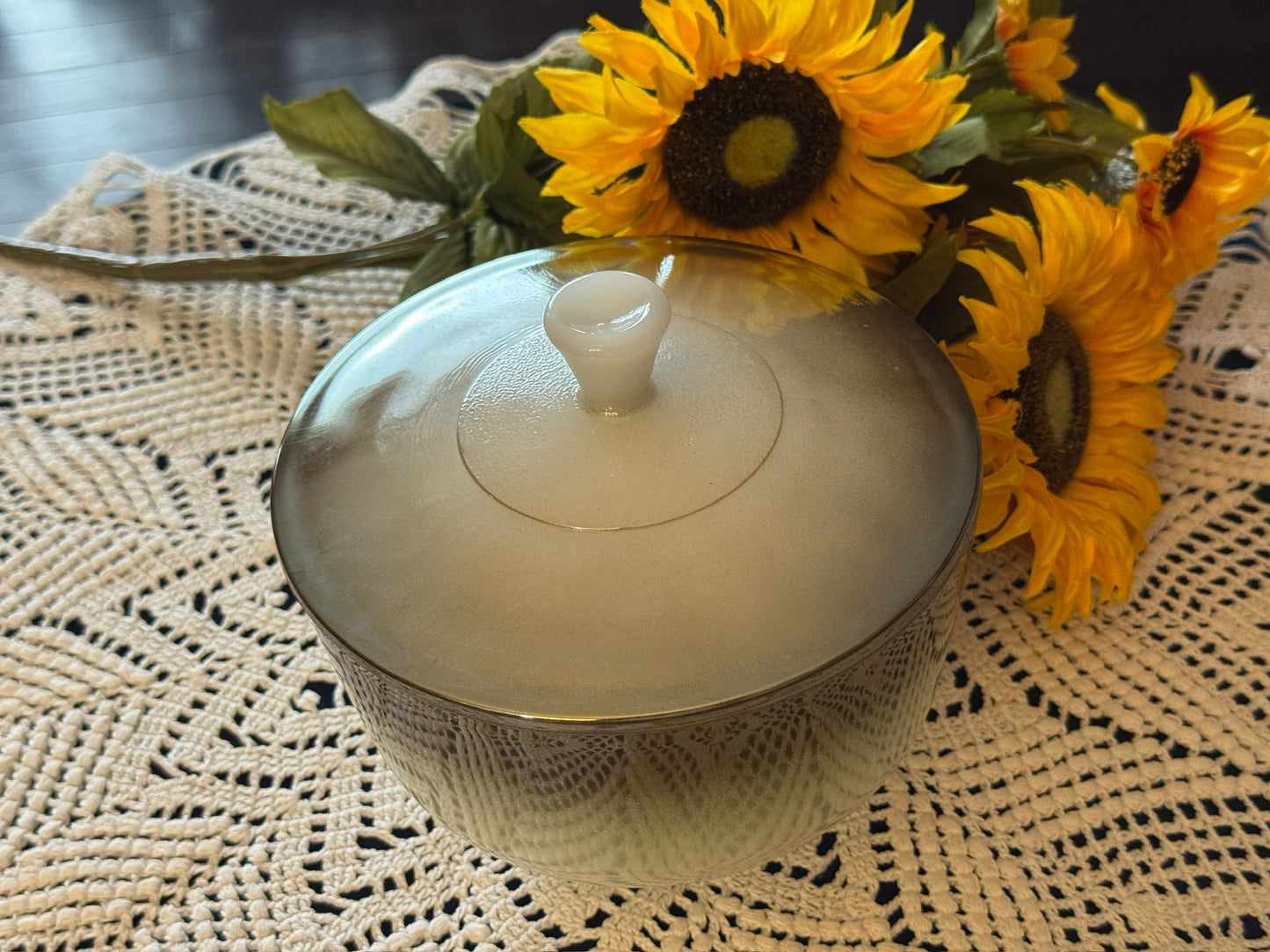 Federal Mesa Moss Milk Glass Grease/Casserole Dish