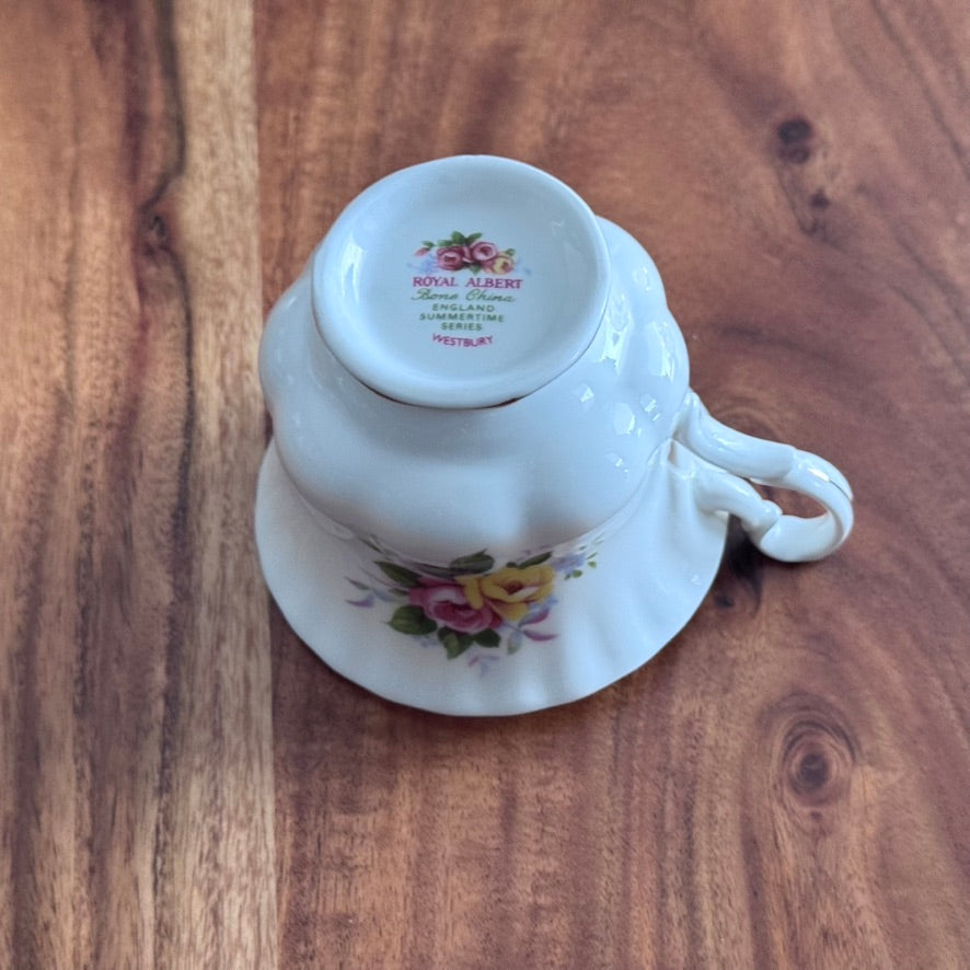 Royal Albert 'Westbury' Teacup & Saucer
