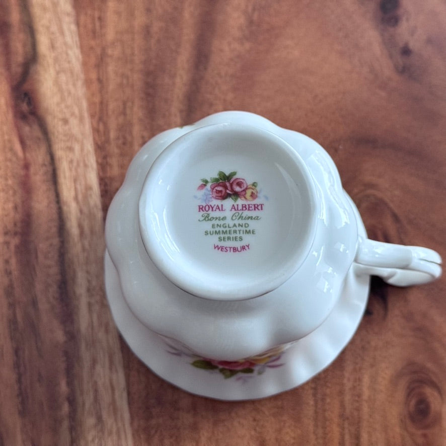 Royal Albert 'Westbury' Teacup & Saucer