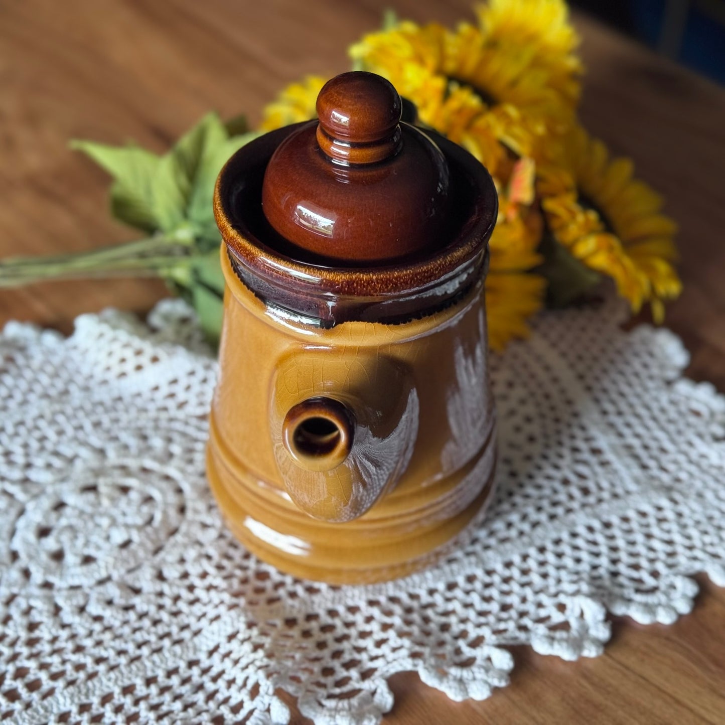Large Vintage Ceramic Jug/Tea/Coffee Pot
