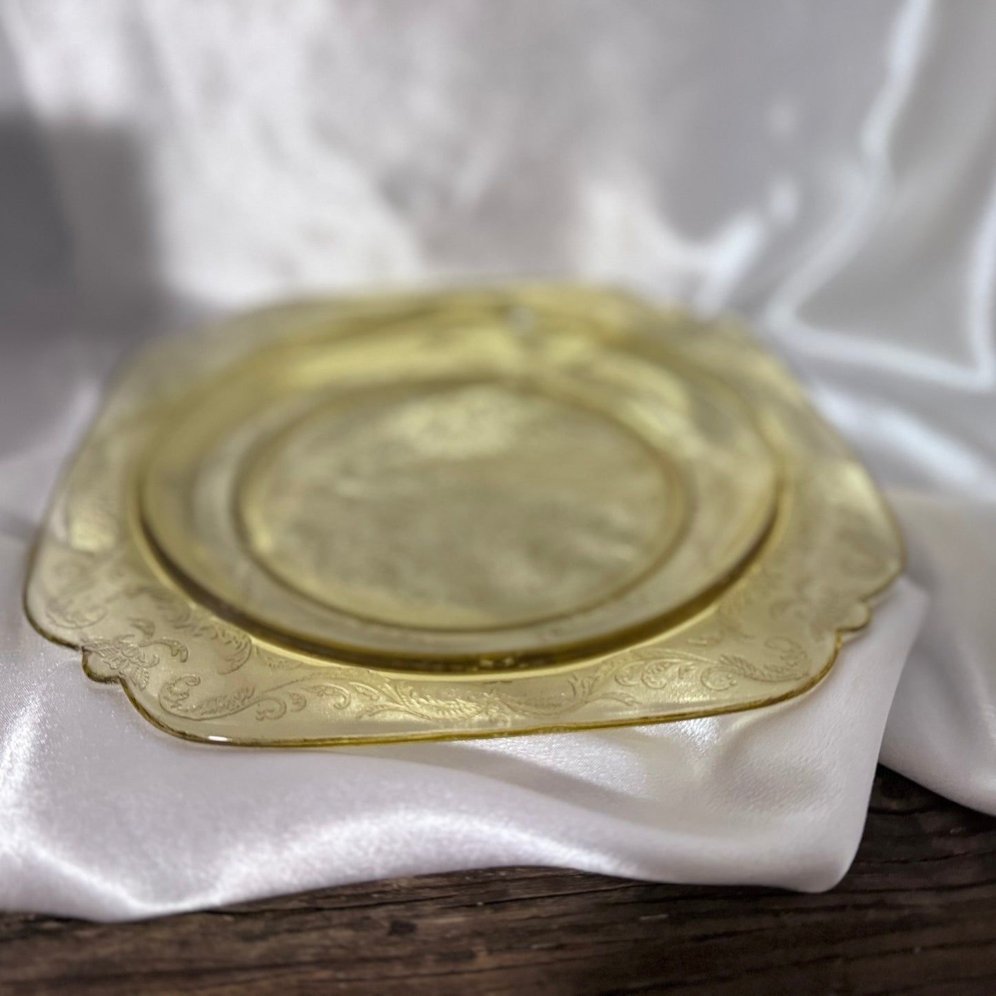 Federal Glass Madrid Amber Glass Plate