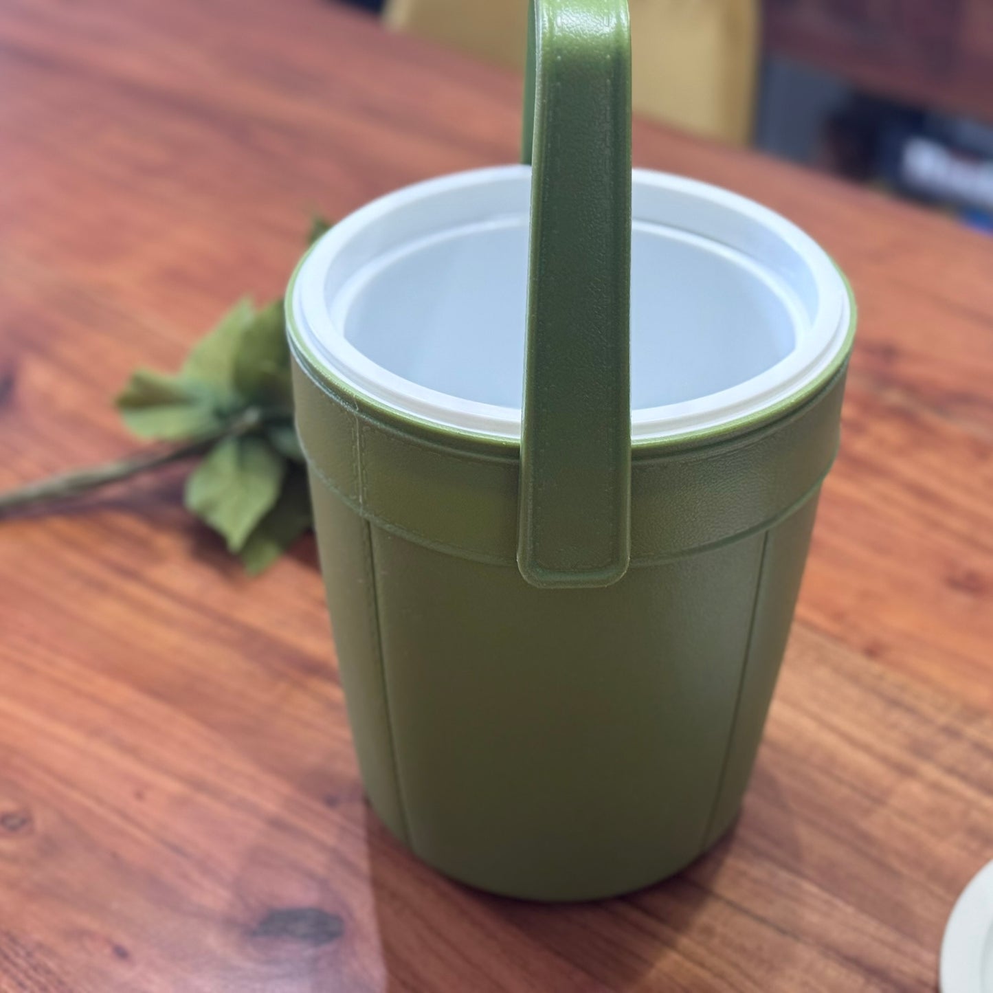 Avocado Green Vintage Rubbermaid Ice Bucket