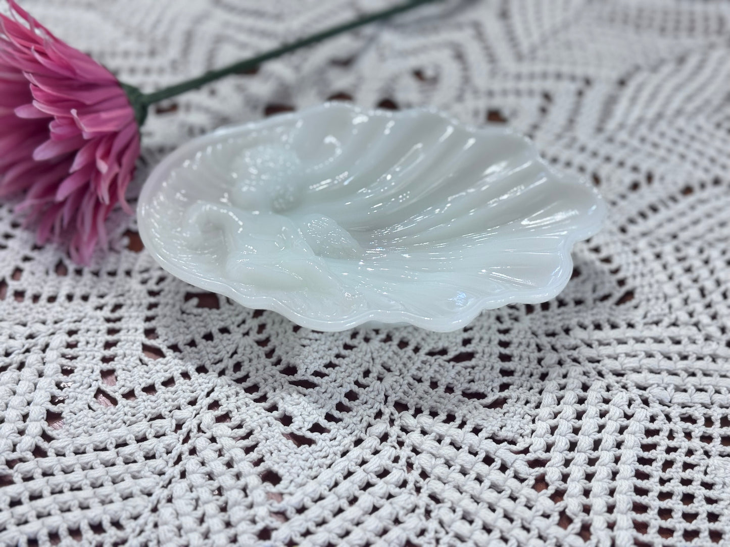 Avon Milk Glass Cherub Clam Shell Dish