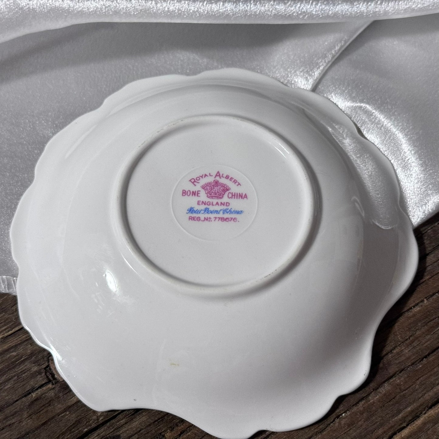 Royal Albert 'Petit Point' Fan Shape Shell Dish