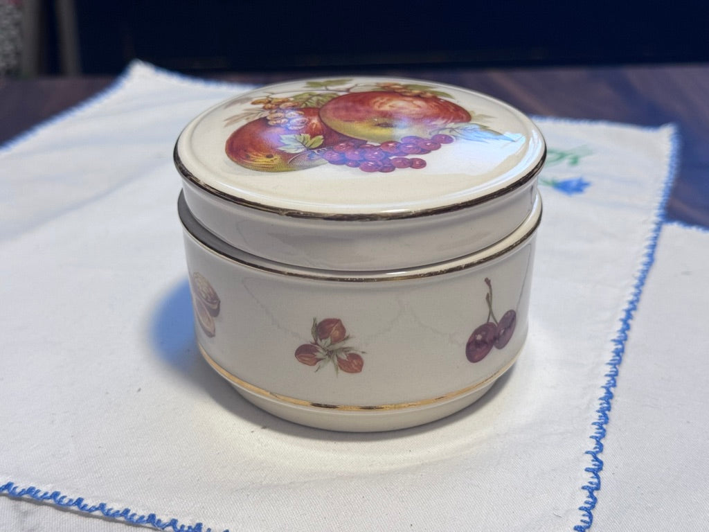 Sadler England Porcelain Covered Dish