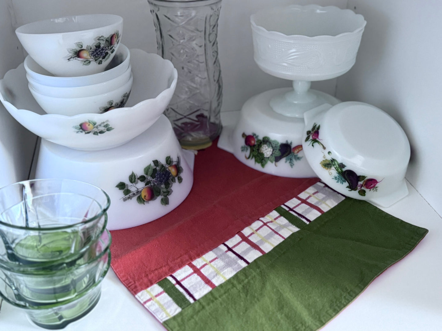 Pyrex JAJ Small Casserole