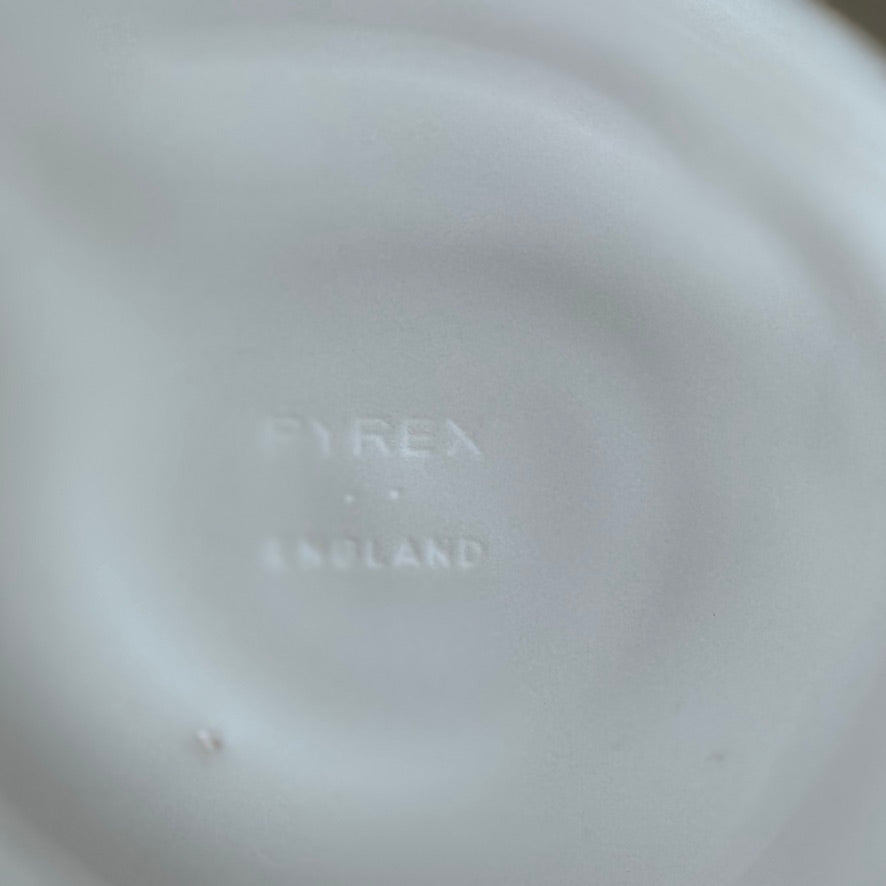 PYREX 'Cherry Blossom' Round Casserole Dish