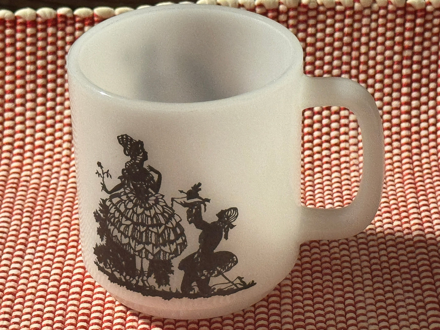 Glasbake Black/White Courting Couple Mug