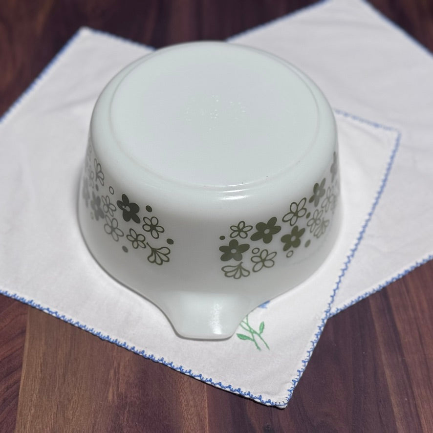 PYREX 'Crazy Daisy/Spring Blossom' 1 1/2 QT Casserole Dish