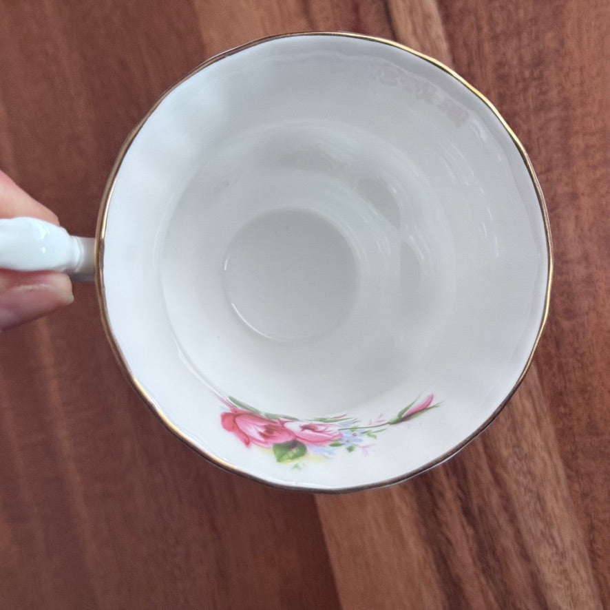 Royal Albert 'Westbury' Teacup & Saucer