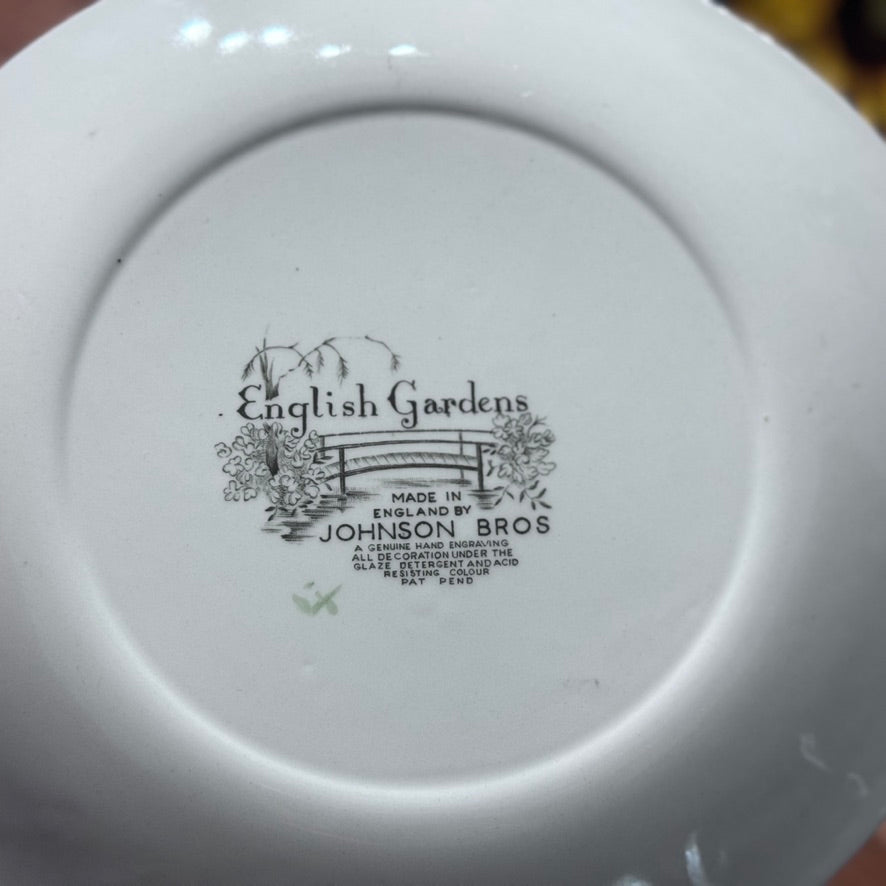 Johnson Brothers "English Gardens' Oval Dinner Plate