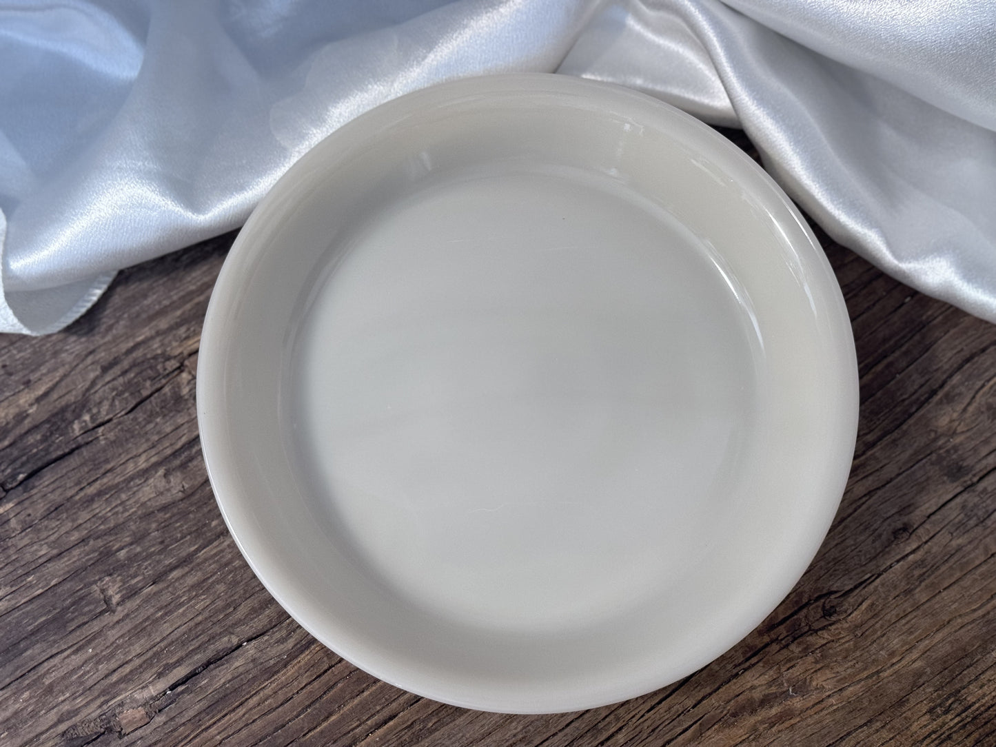 Anchor Hocking Fire King Ivory Milk Glass Pie Plate